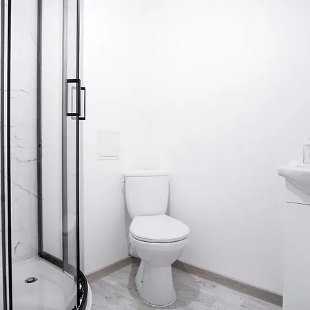 Revolution Aparts - Centrum Lodzi Apartmán *