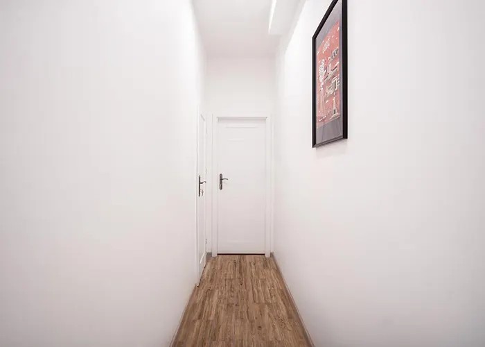 Apartment Revolution Aparts - Centrum Lodzi *