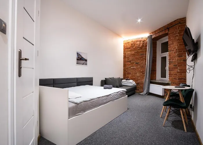 Revolution Aparts - Centrum Lodzi *